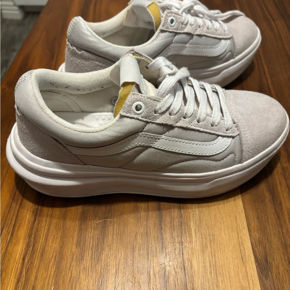 Vans White Women's Sneakers.